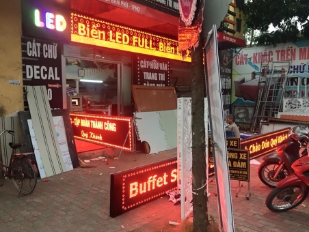 THI CÔNG BIỂN LED ĐIỆN TỬ MA TRẬN HẢI DƯƠNG