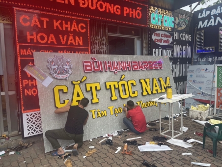 100+ Mẫu biển quảng cáo tóc, móng và phun xăm thu hút khách hàng