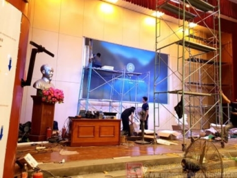 Thi công bộ chữ nổi đèn led 