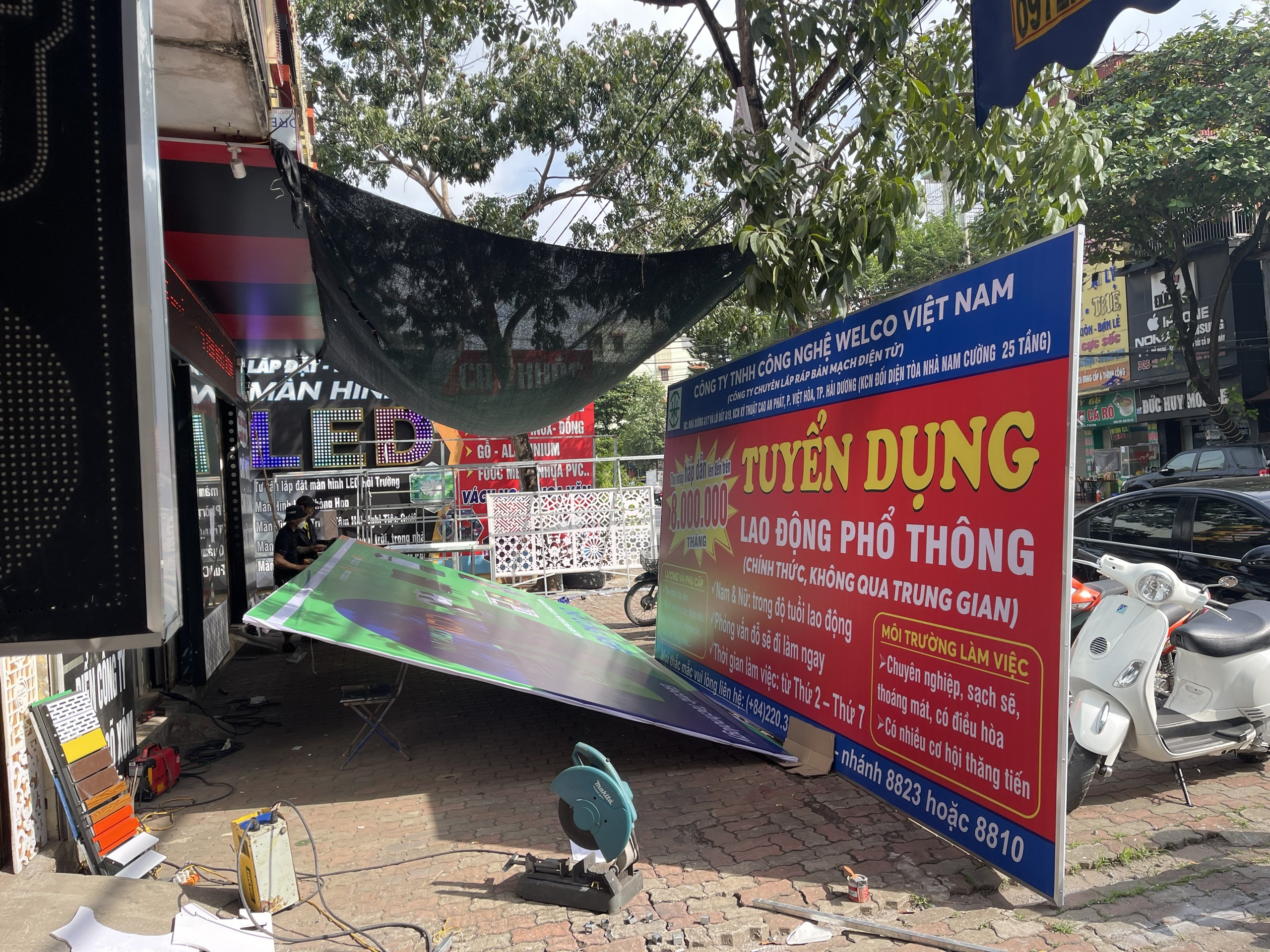 BIỂN QUẢNG CÁO TUYỂN DỤNG Ở HẢI DƯƠNG