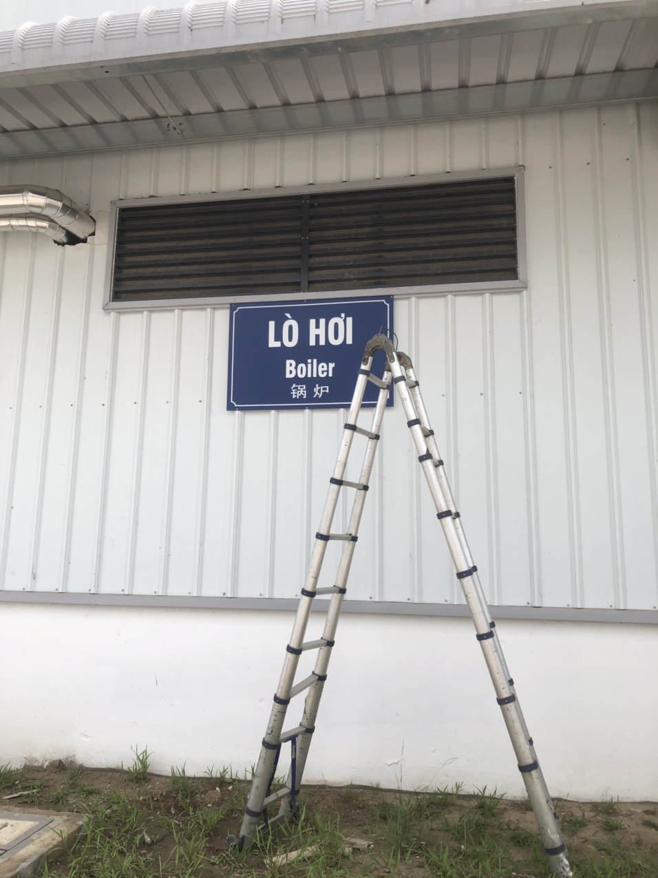 BIỂN QUẢNG CÁO KHU VỰC 