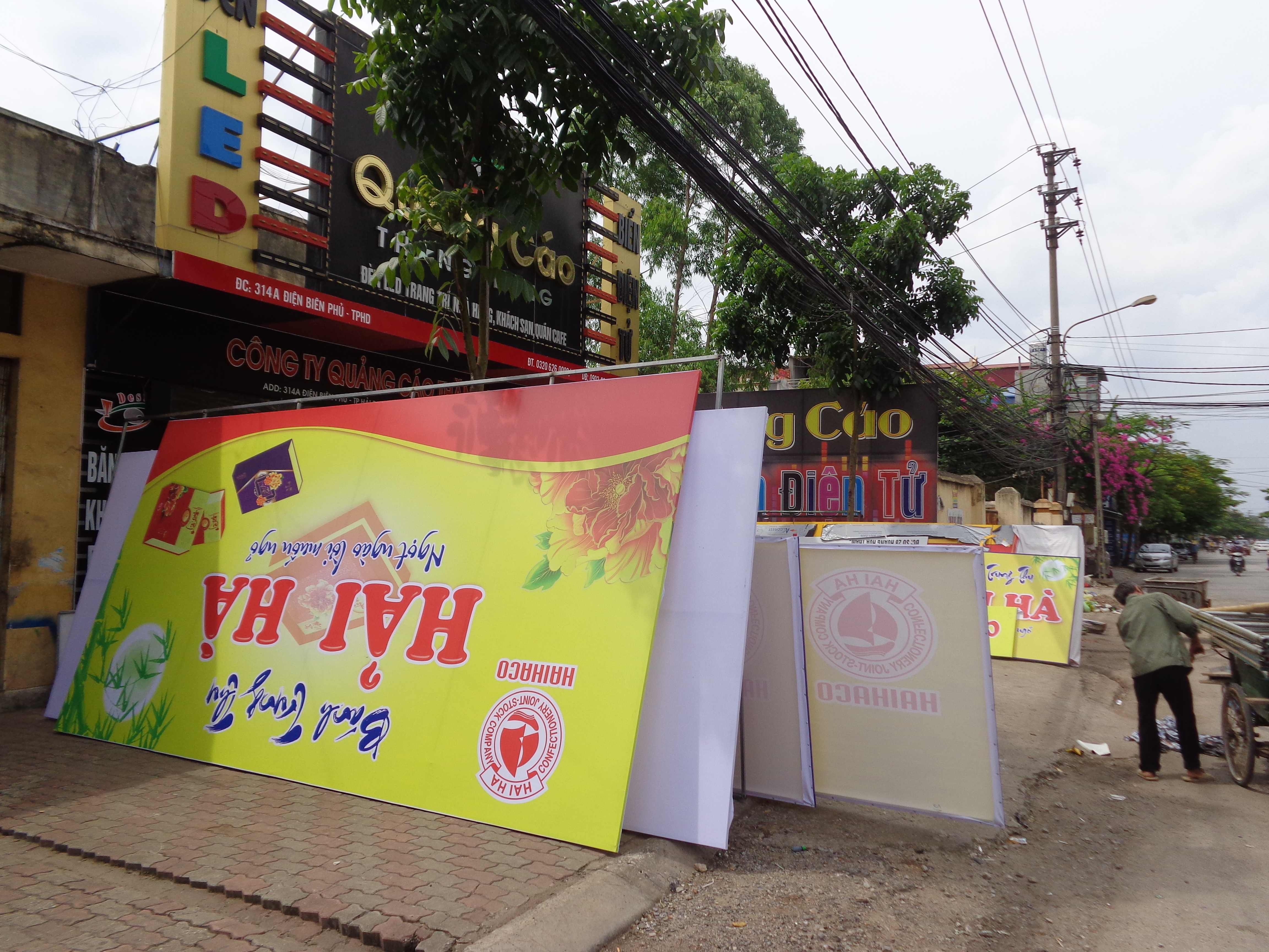 BIỂN QUẢNG CÁO BÁNH HẢI HÀ