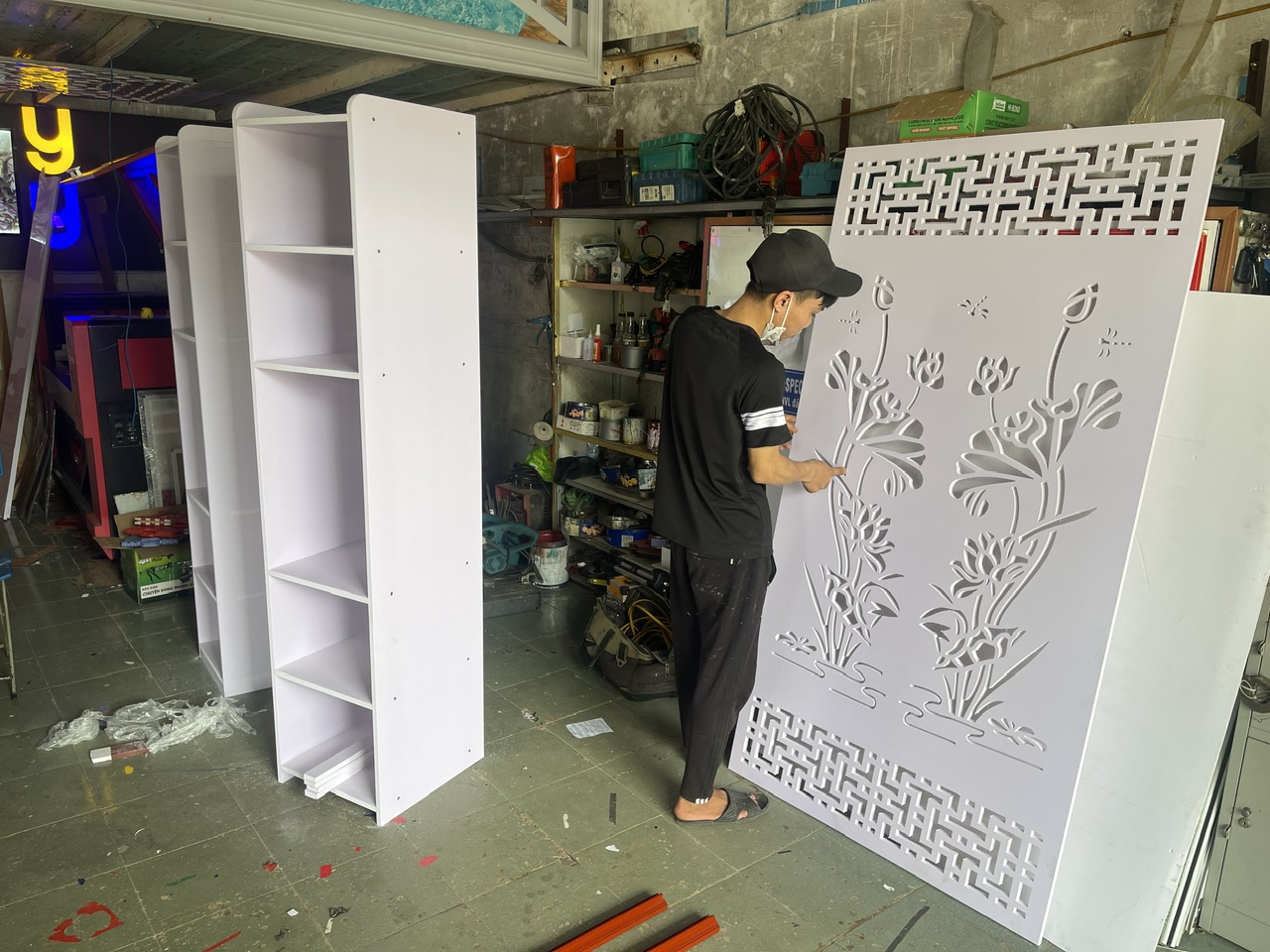 CNC TRANG TRÍ ĐÈN LED