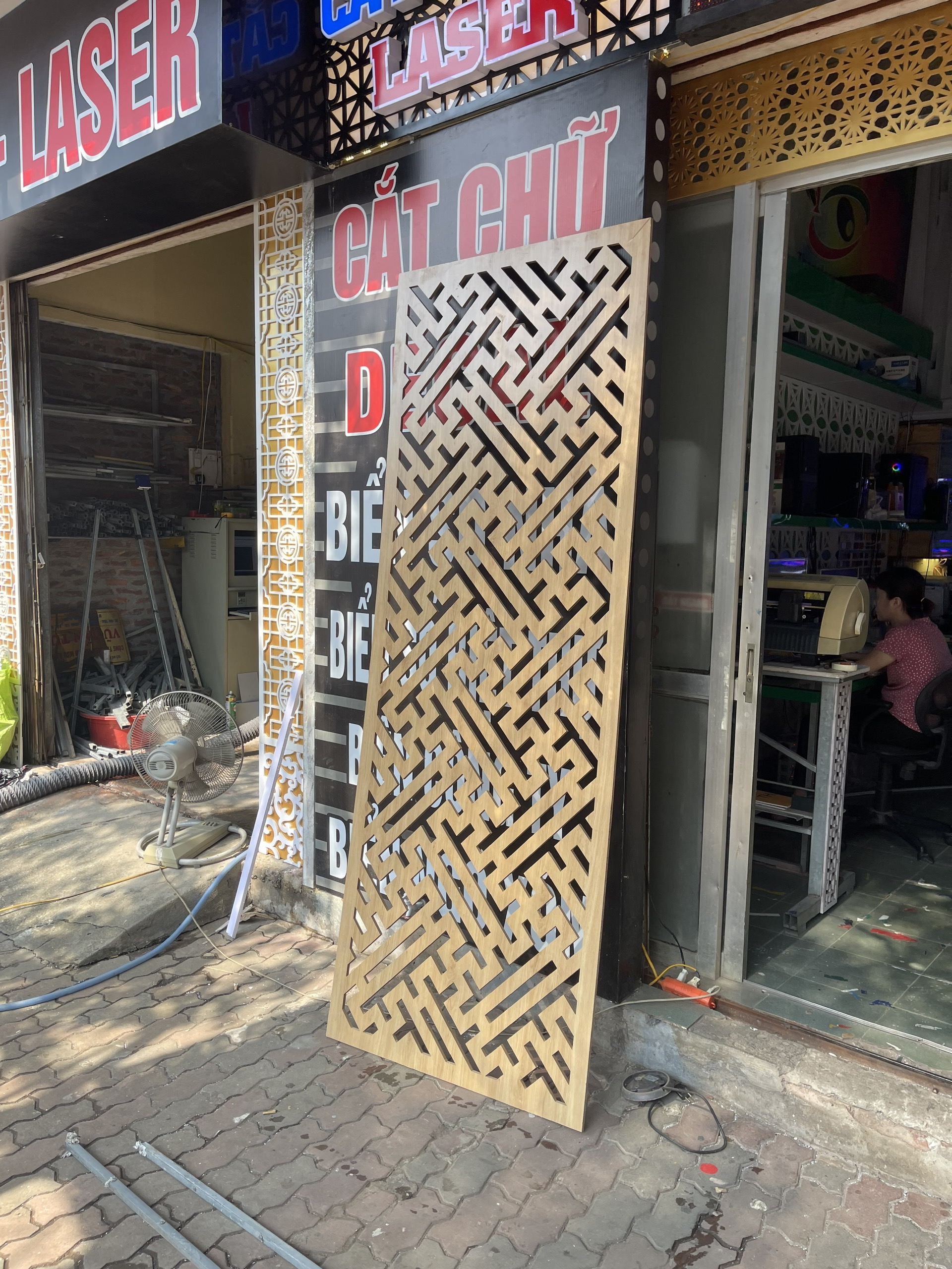 THI CÔNG CẮT GỖ CNC CÔNG NGHIỆP Ở HẢI DƯƠNG