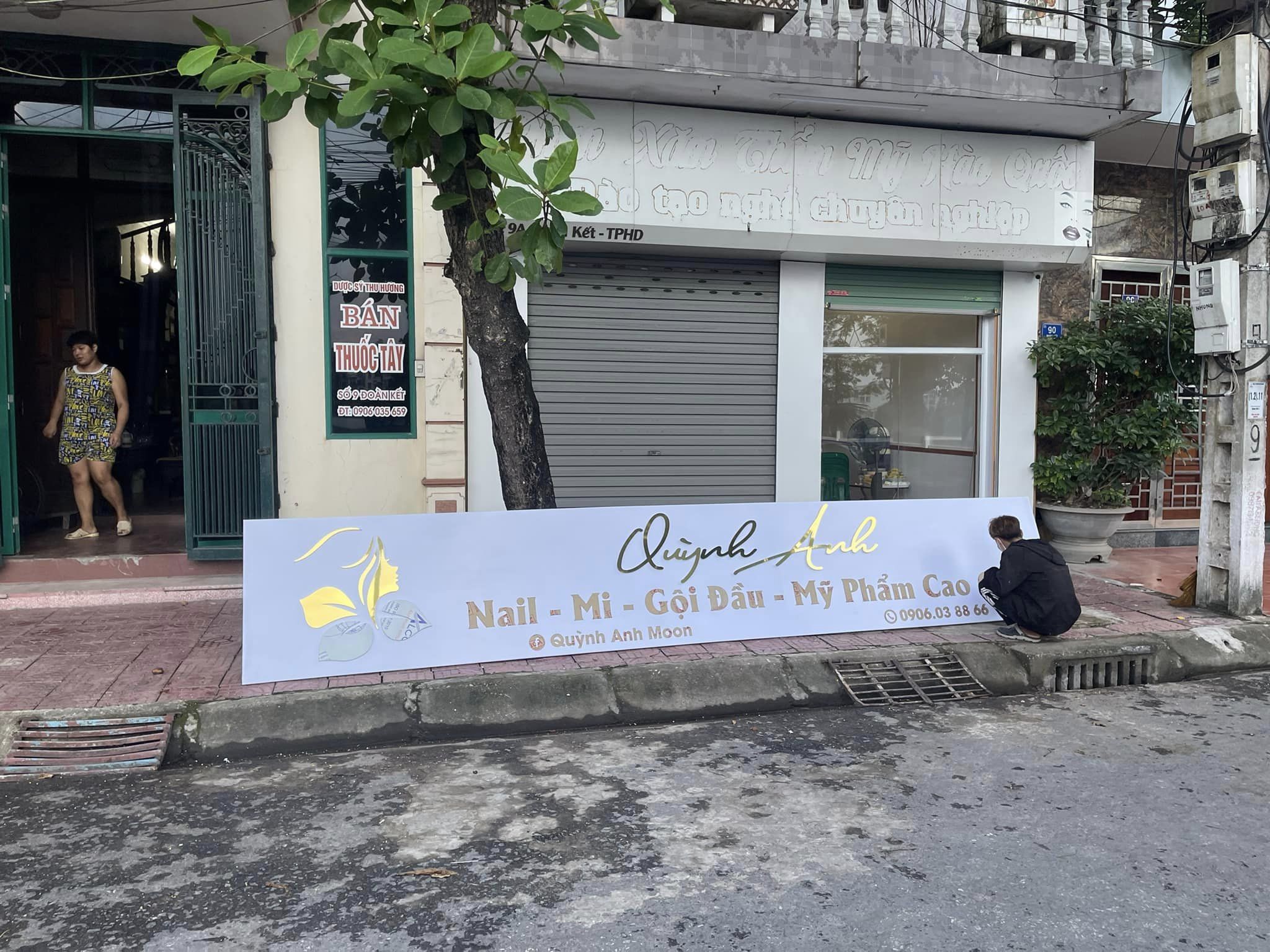 BIỂN QUẢNG CÁO ALU TRÁNG GƯƠNG