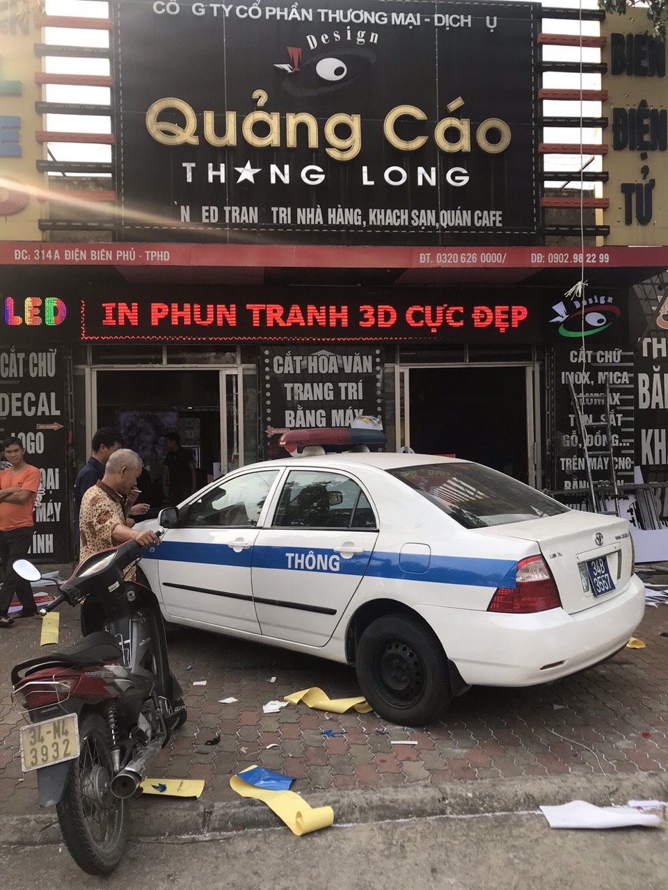 CẮT CHỮ ĐỀ CAN PHẢN QUANG XE GIAO THÔNG DẪN ĐƯỜNG