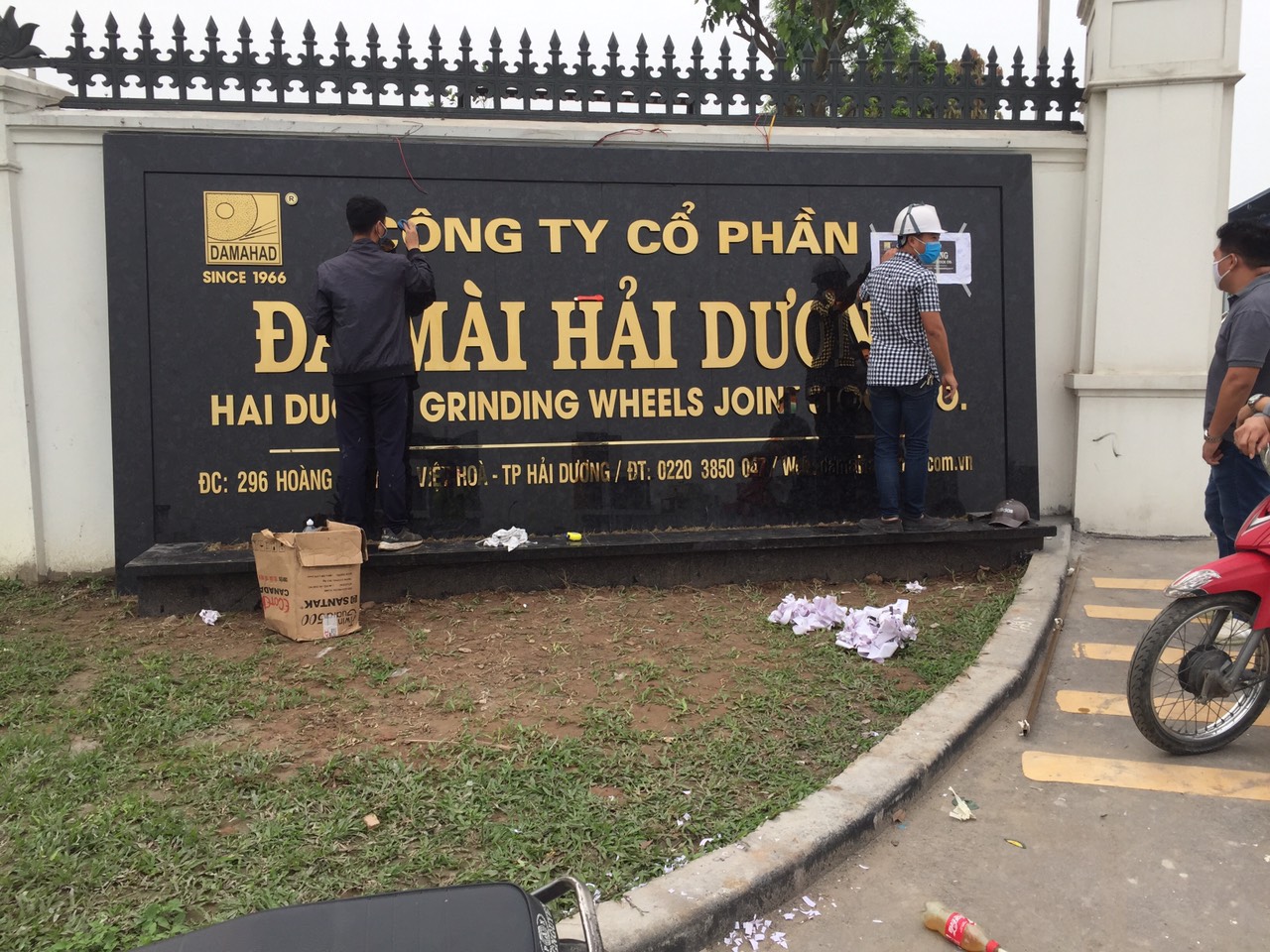 BIỂN QUẢNG CÁO CHỮ KIM LOẠI CÔNG TY CỔ PHẦN 
