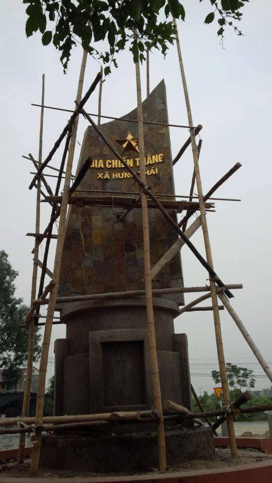 THI CÔNG BIA CHIẾN THẮNG Ở HẢI DƯƠNG