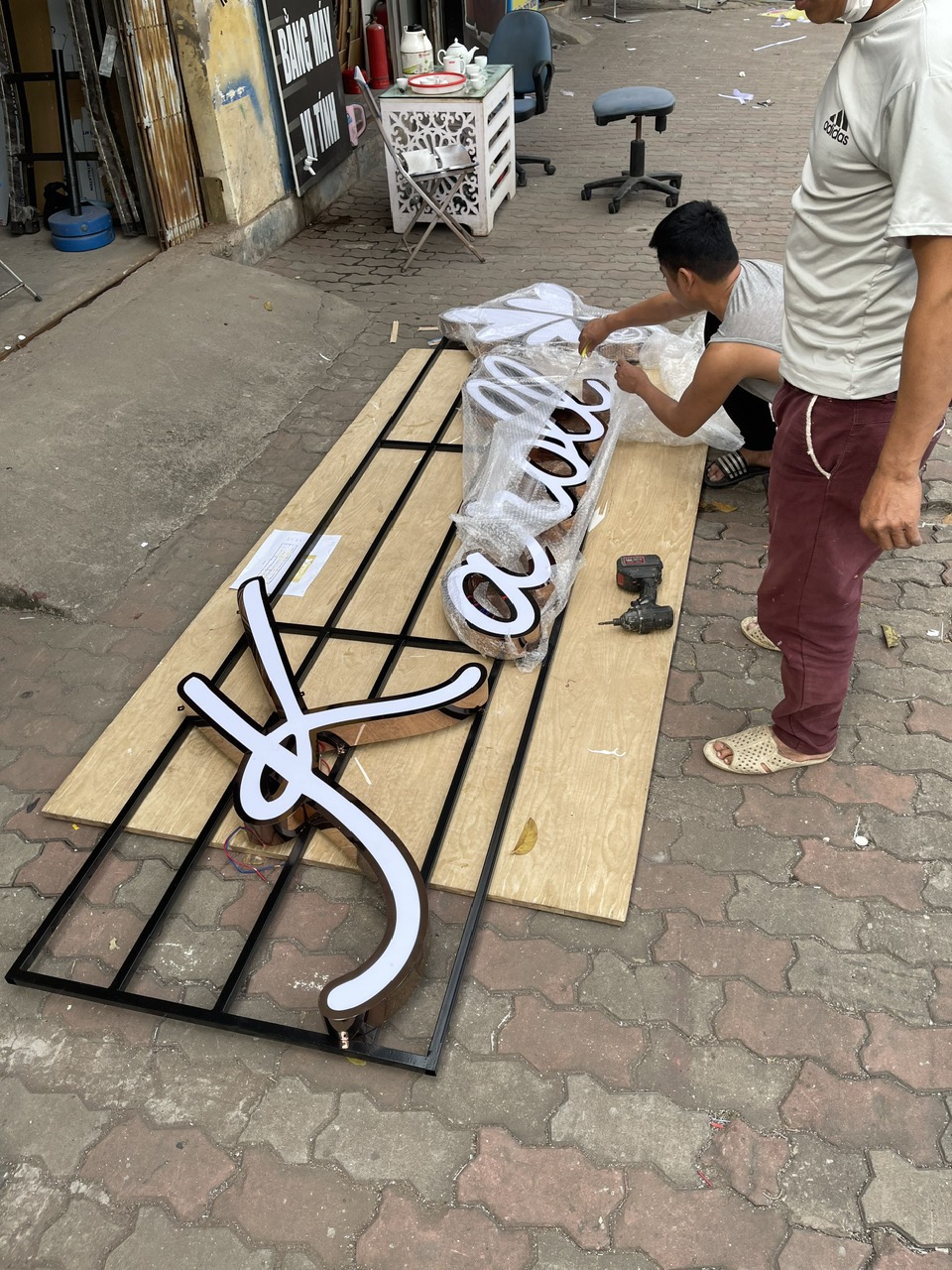 CHỮ INOX BIỂN THỜI TRANG ĐẸP Ở TẠI HẢI DƯƠNG