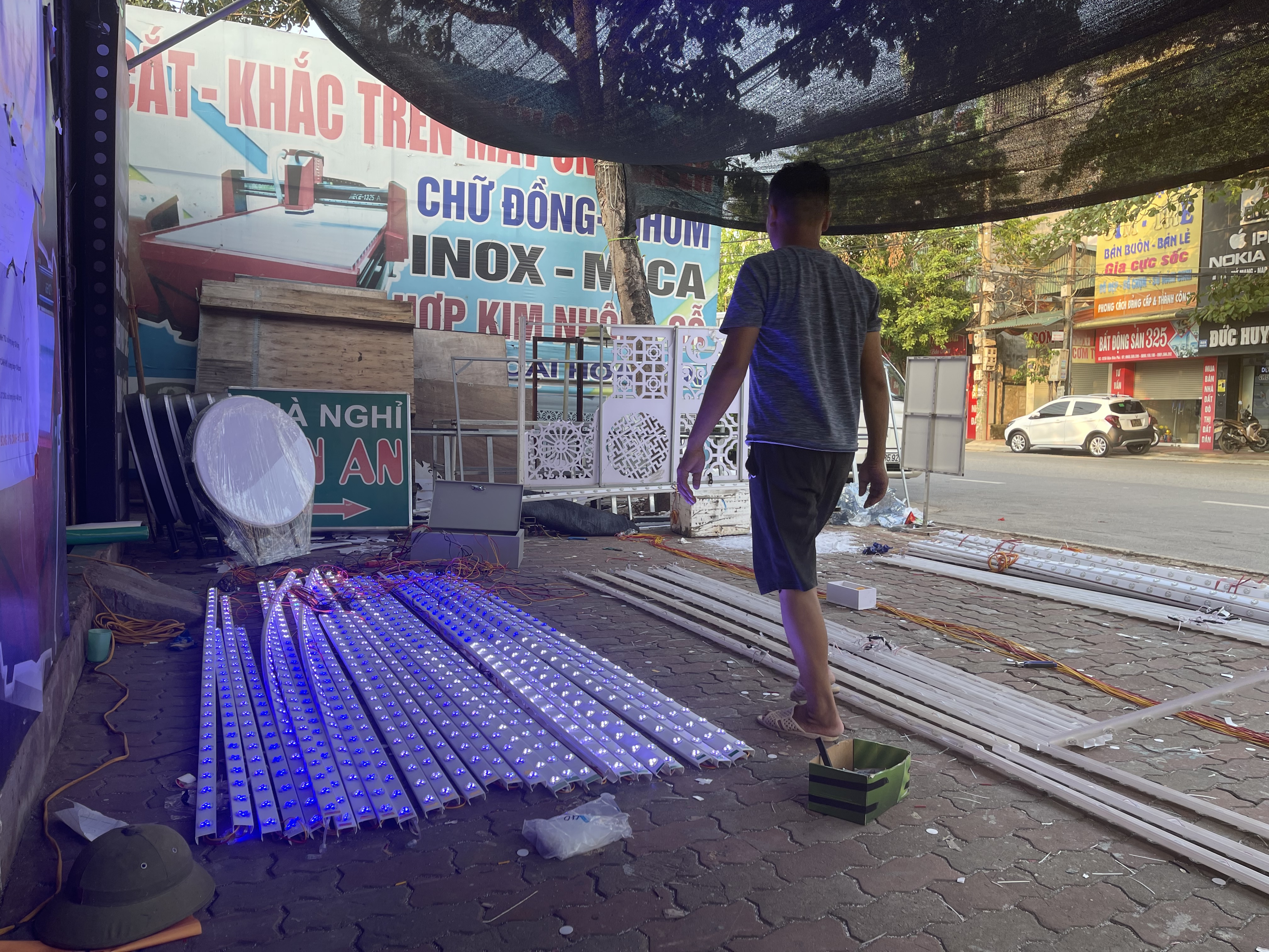 LÀM ĐÈN LED Ở HẢI DƯƠNG