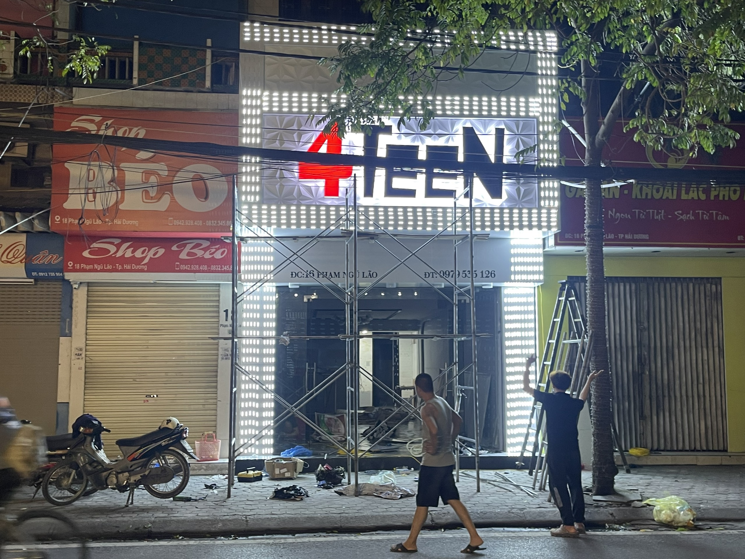 ĐÈN LED KHU VUI CHƠI 