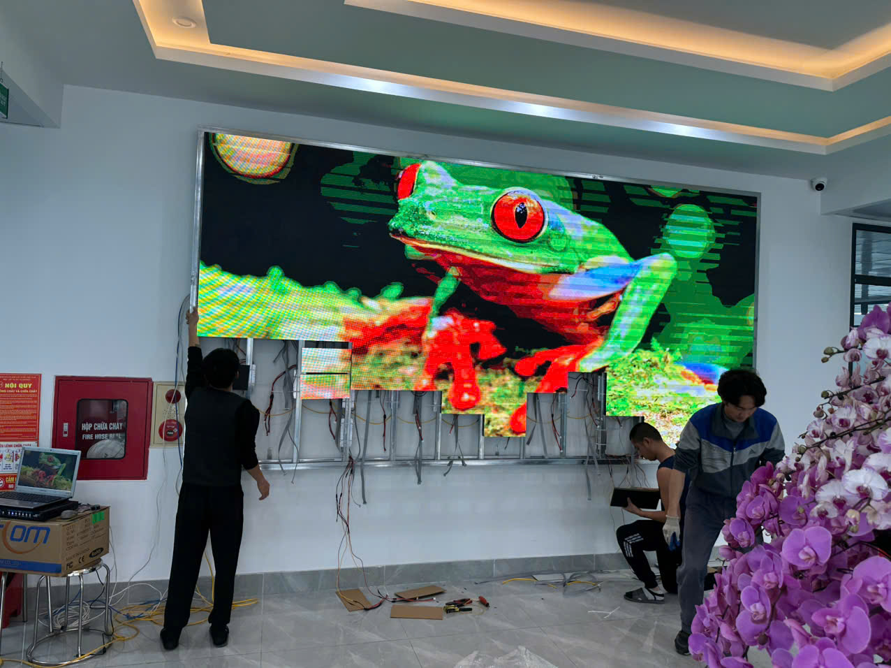 MÀN HÌNH LED HD 12K