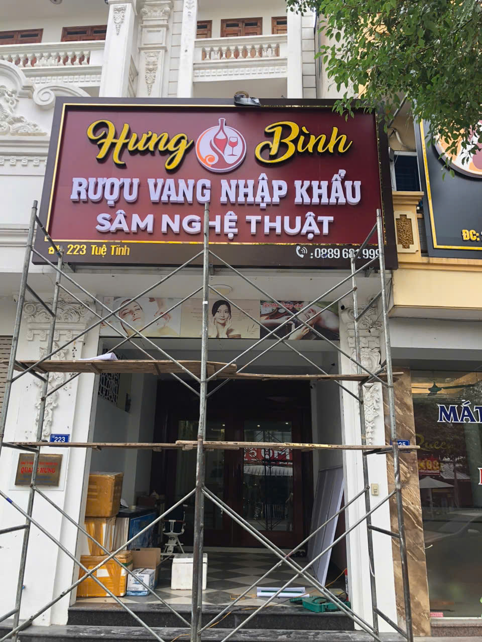 BIỂN QUẢNG CÁO RƯỢU TÂY Ở HẢI DƯƠNG