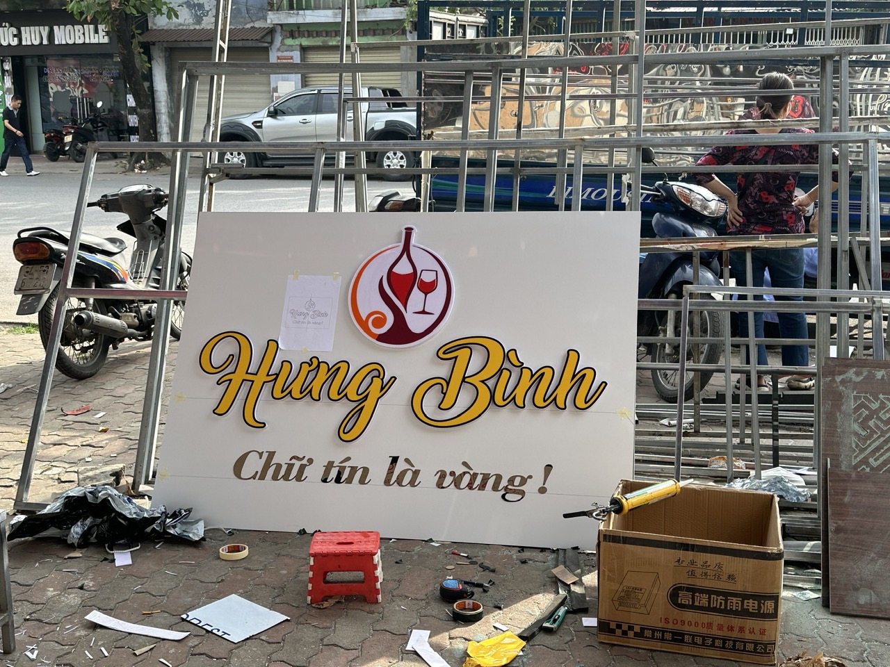 LÔ GÔ MICA NỔI 