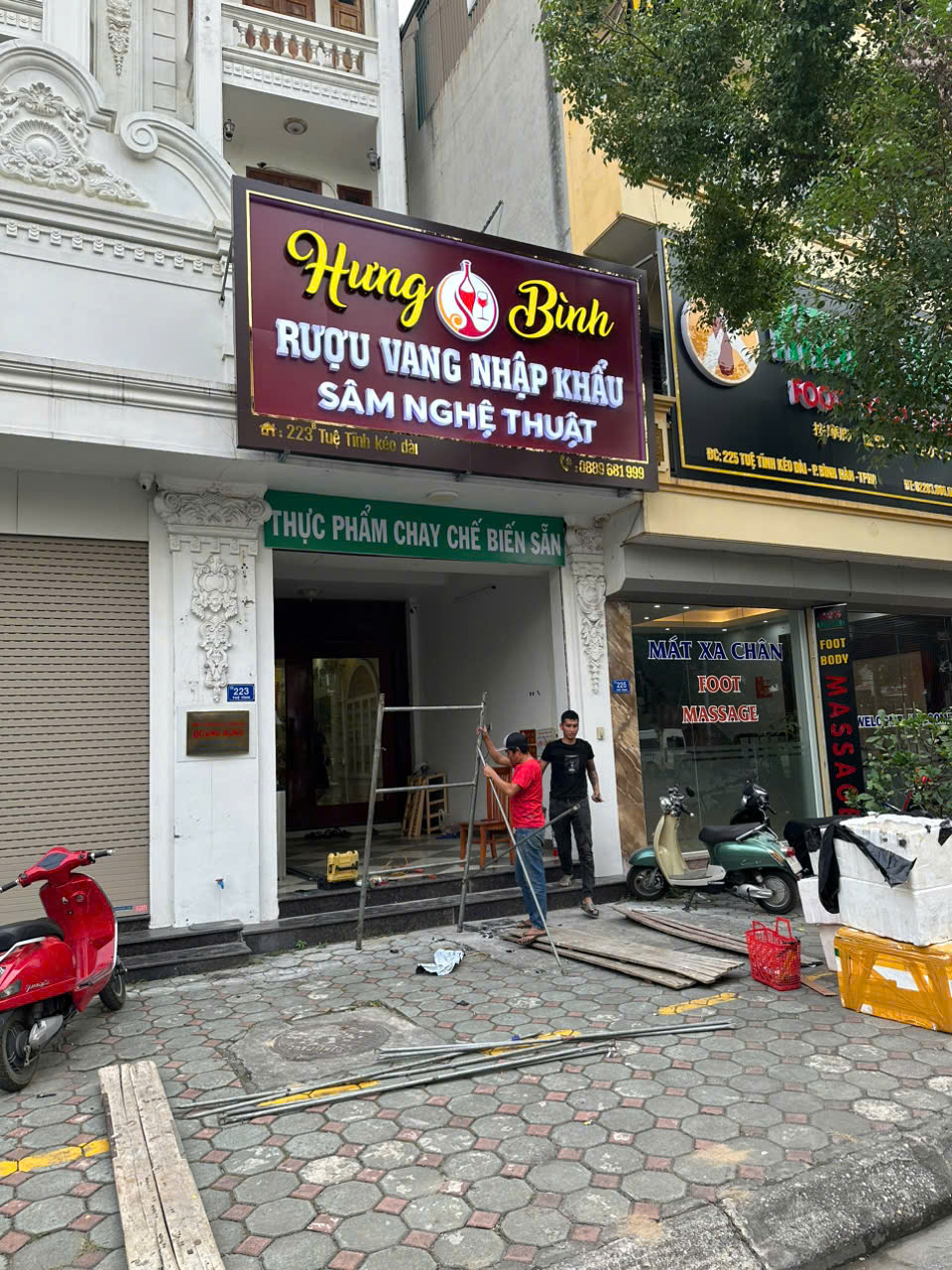 BIỂN QUẢNG CÁO RƯỢU VANG NHẬP KHẨU Ở HẢI DƯƠNG