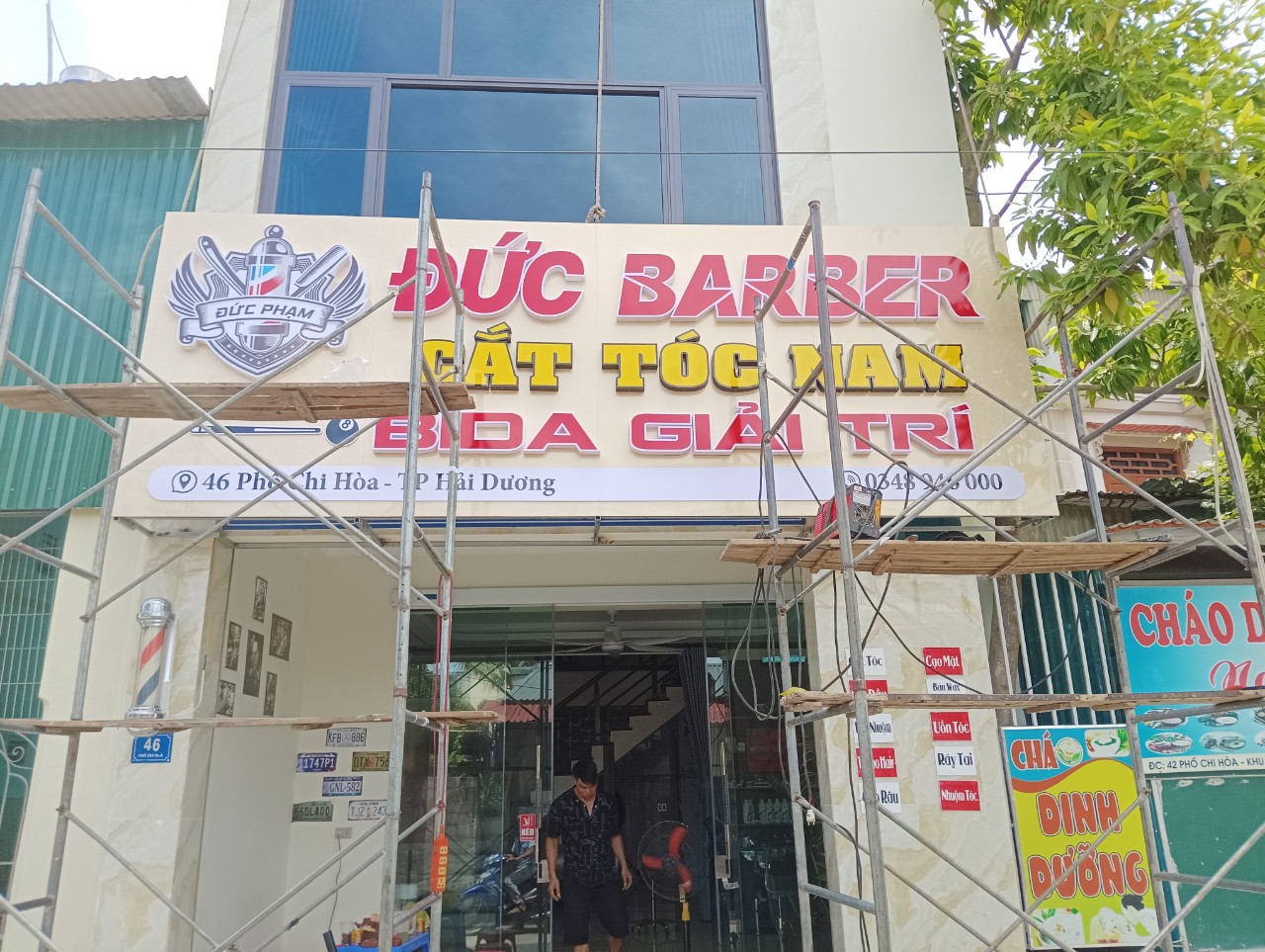 BIỂN QUẢNG CÁO TẤM VÂN ĐÁ PVC HẢI DƯƠNG