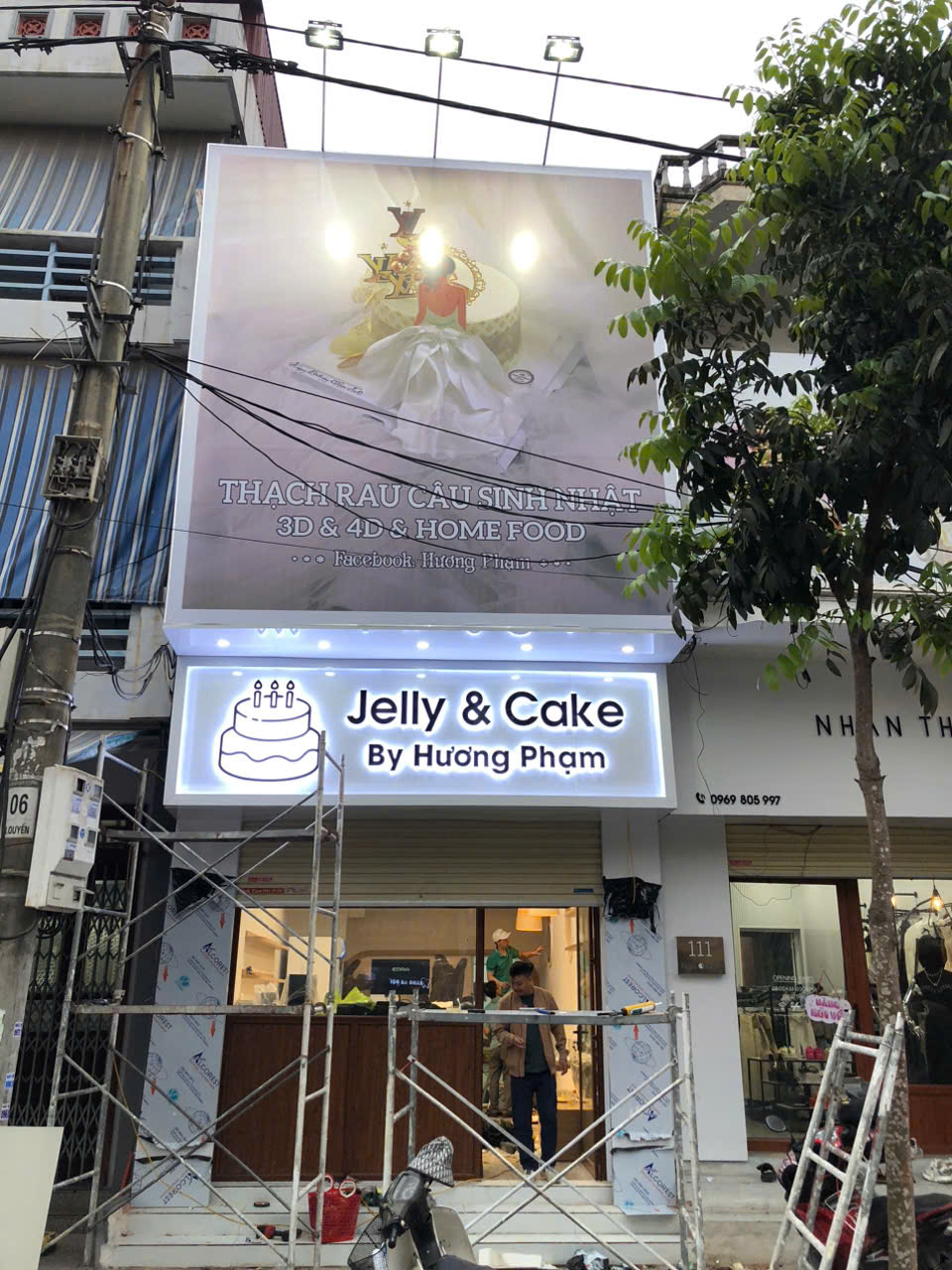 BIỂN QUẢNG CÁO BÁNH MỲ