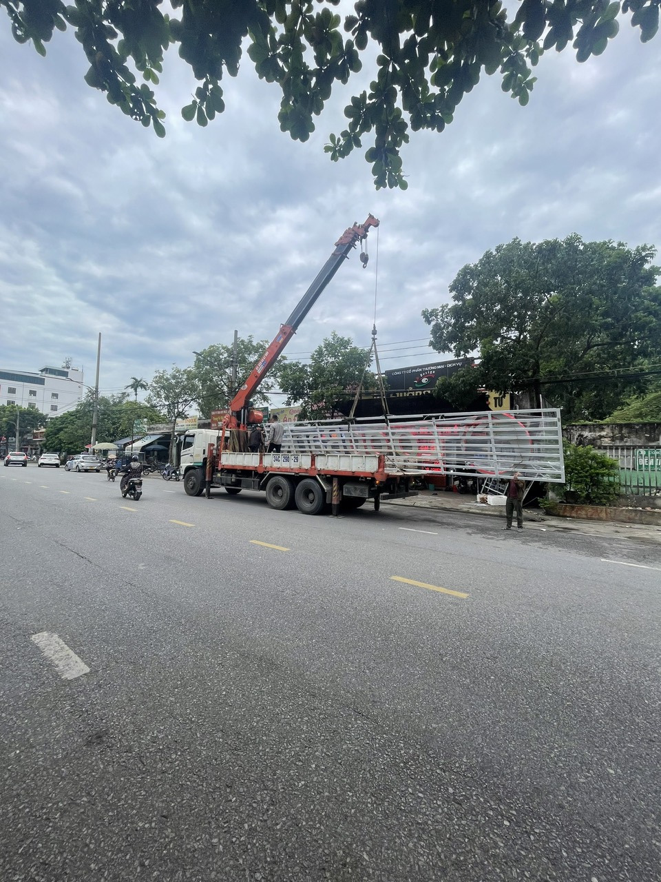 BIỂN QUẢNG CÁO CHỐNG BÃO Ở TỈNH HẢI DƯƠNG