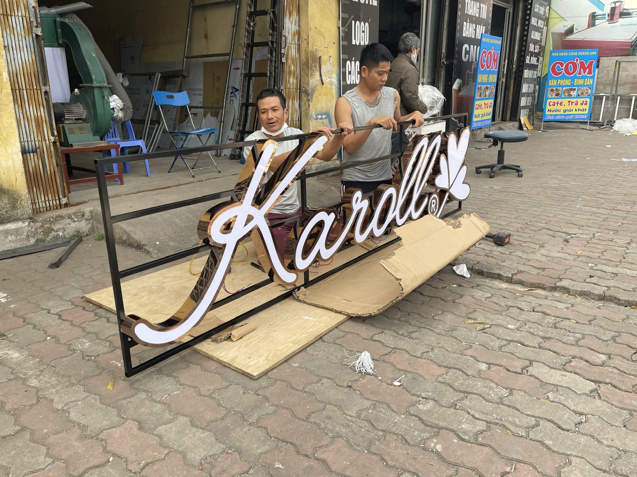 CHỮ TÊN CỬA HÀNG THỜI TRANG