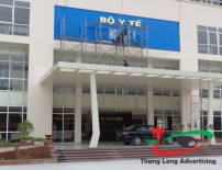 THI CÔNG BIỂN MẶT TIỀN BỆNH VIỆN ĐẠI HỌC Y HẢI DƯƠNG 