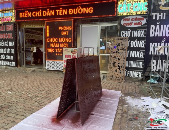 VÁCH NGĂN CNC GỖ