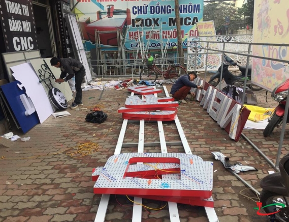 BIỂN CÀ PHÊ Ở QUẢNG TRƯỜNG XỨ ĐÔNG HẢI DƯƠNG