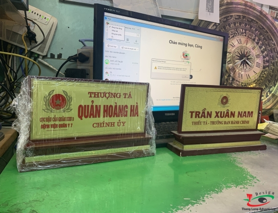 BIỂN CHỨC DANH  ĐỂ BÀN 