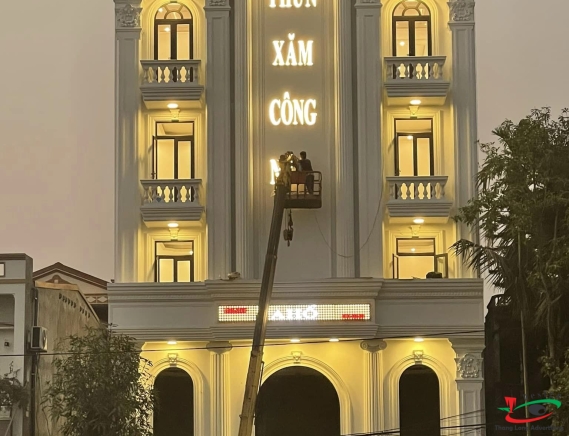 Biển Quảng Cáo Chữ Nổi MiKa Hắt Sáng LED Đẹp