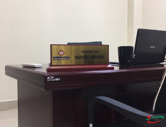 BIỂN CHỨC DANH  ĐỂ BÀN 