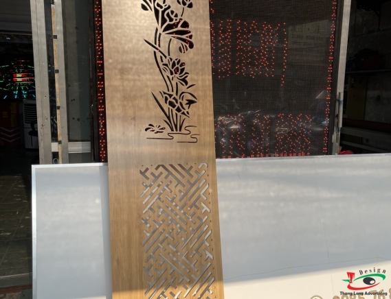 VÁCH NGĂN CNC GỖ