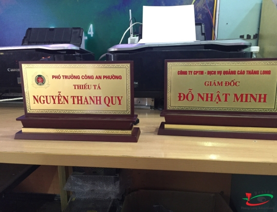 BIỂN CHỨC DANH  ĐỂ BÀN 