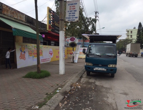 THI CÔNG BIỂN QUẢNG CÁO BÁNH KINH ĐÔ VỀ CÁC ĐẠI LÝ HẢI DƯƠNG