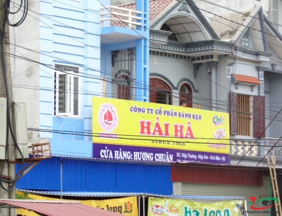THI CÔNG BIỂN QUẢNG CÁO BÁNH KINH ĐÔ VỀ CÁC ĐẠI LÝ HẢI DƯƠNG