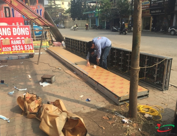 THI CÔNG BIỂN LED P10 MÀU TRẮNG 