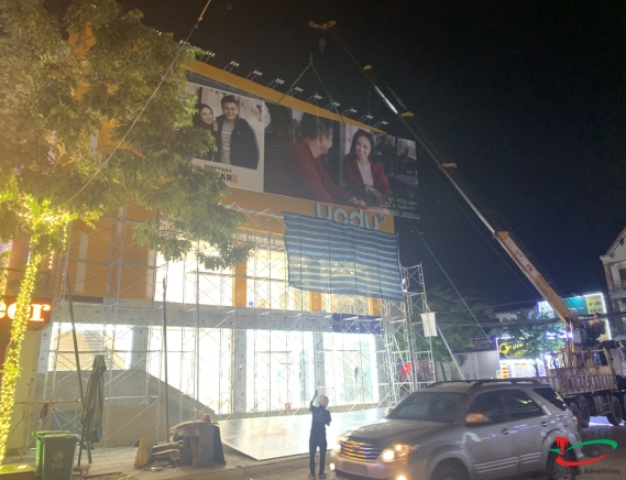 CHỮ NỔI MẶT MIKA CHÂN ALUMINIUM