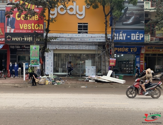 THI CÔNG BIỂN QUẢNG CÁO YODY