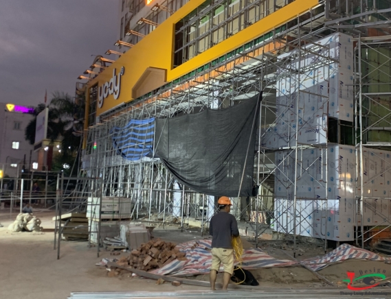 THI CÔNG BIỂN QUẢNG CÁO YODY