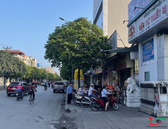 THI CÔNG BIỂN QUẢNG CÁO YODY