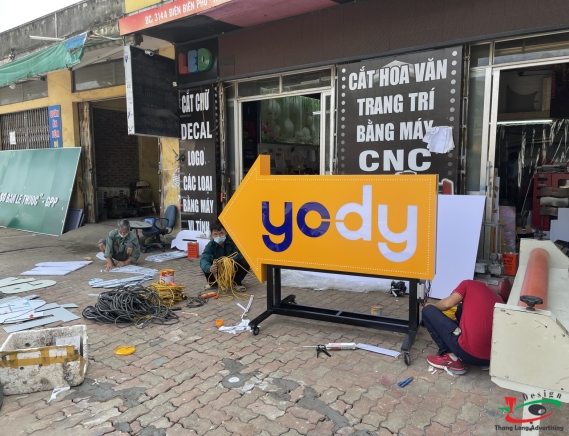 BÀN GIAO BIỂN QUẢNG CÁO TẠI TỪ SƠN BẮC NINH