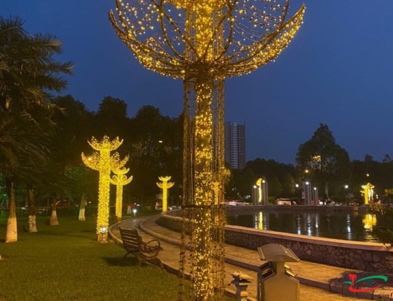 TRANG TRÍ CỘT ĐÈN LED QUẢNG TRƯỜNG