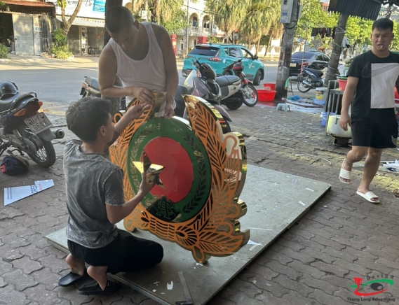 THI CÔNG LÀM BIỂN SỐ NHÀ ĐẸP ĐỘC ĐÁO SANG TRỌNG Ở HẢI DƯƠNG 