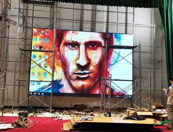 THI CÔNG MÀN HÌNH LED P3