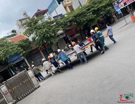 THI CÔNG BIỂN QUẢNG CÁO YODY
