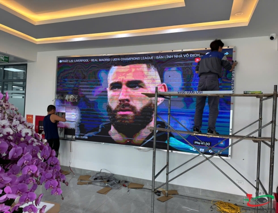THI CÔNG MÀN HÌNH LED CÔNG TY Ở KHU CÔNG NGHIỆP CHẾ XUẤT HẢI DƯƠNG 