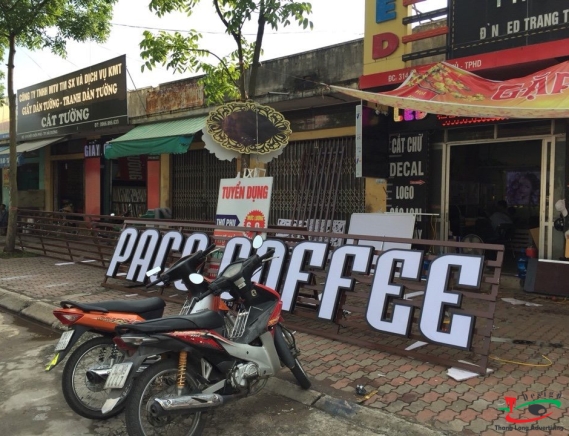 Thi công bộ chữ nổi Cafe PACO