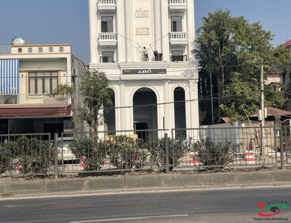 THI CÔNG BỘ CHỮ NỔI PHUN XĂM THẨM MỸ 