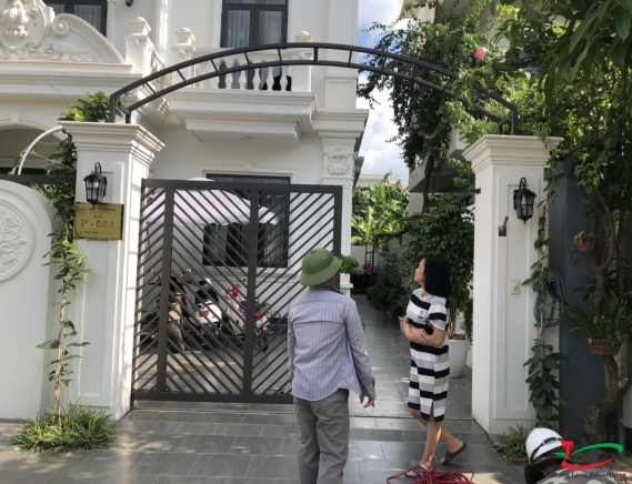 THI CÔNG BIỂN SỐ NHÀ CHO KHU BIỆT THỰ CAO CẤP PLAZA HẢI DƯƠNG