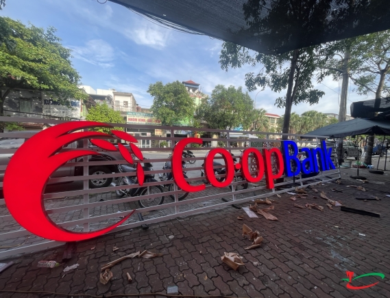 THI CÔNG BIỂN QUẢNG CÁO NGÂN HÀNG COPBANK HẢI DƯƠNG