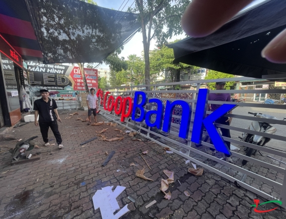 THI CÔNG BIỂN QUẢNG CÁO NGÂN HÀNG COPBANK HẢI DƯƠNG