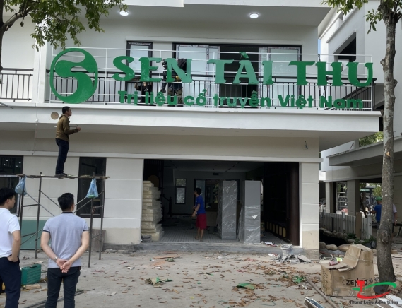 THI CÔNG LẮP BỘ CHỮ SEN TAI THU